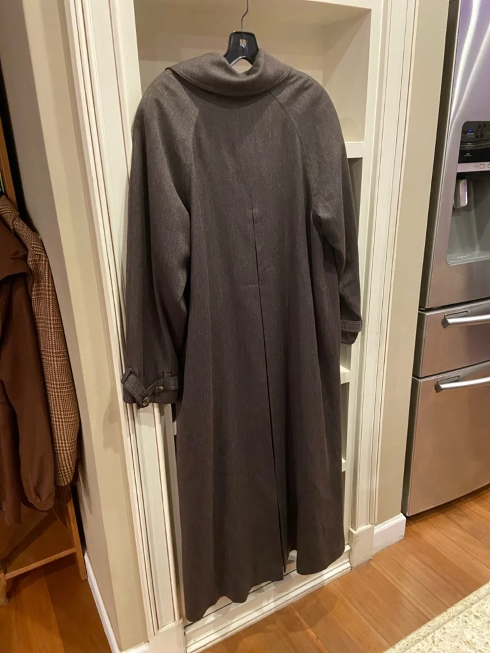 Vintage Spiegel Brown Trench Coat with Chain Detail on the tag size 4 - Picture 6 of 6